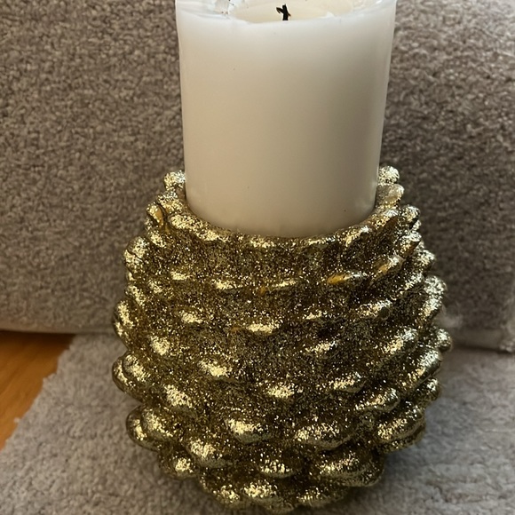 Gold pinecone candle holder Christmas decor - Picture 9 of 9